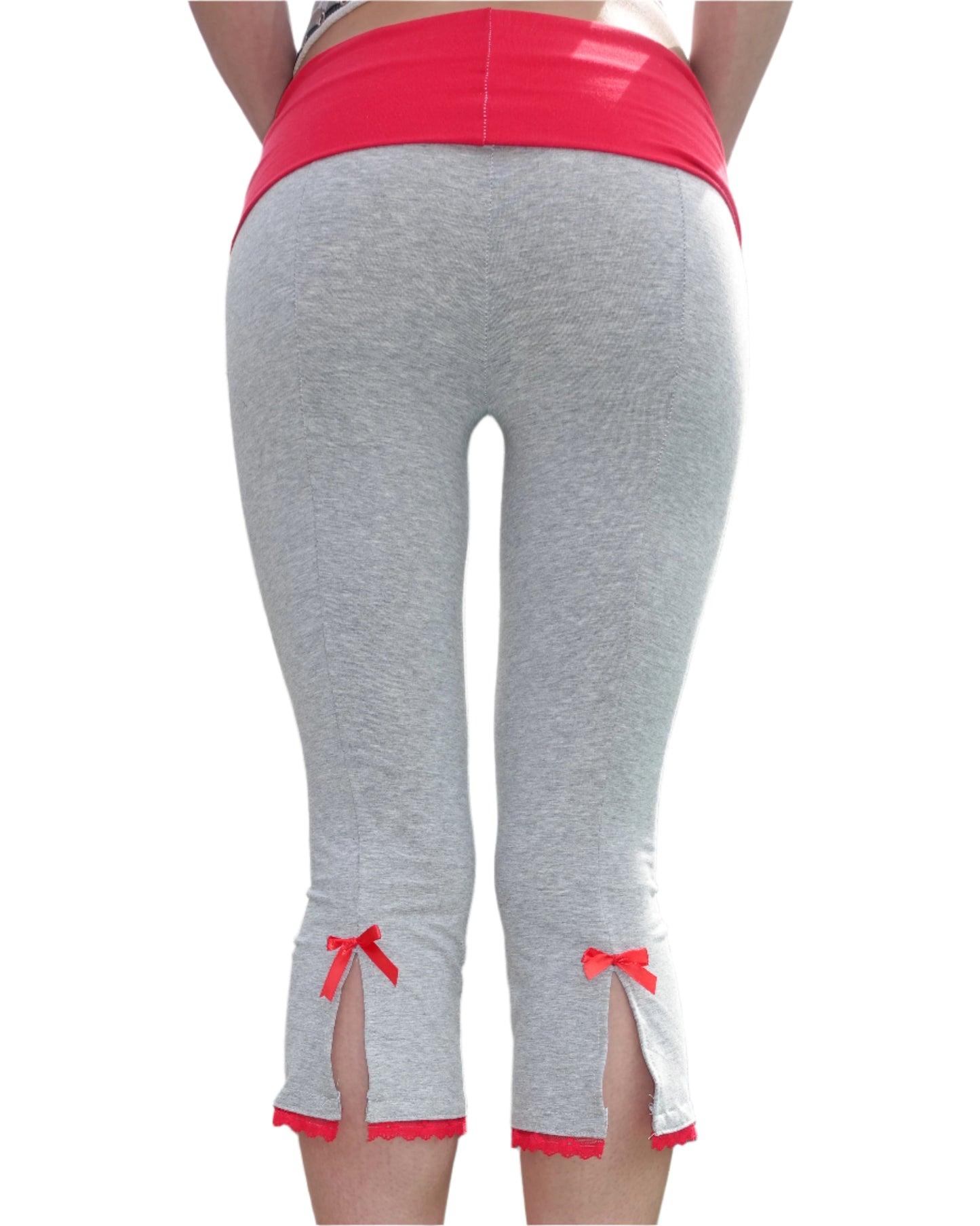 SASHA CAPRI, RED