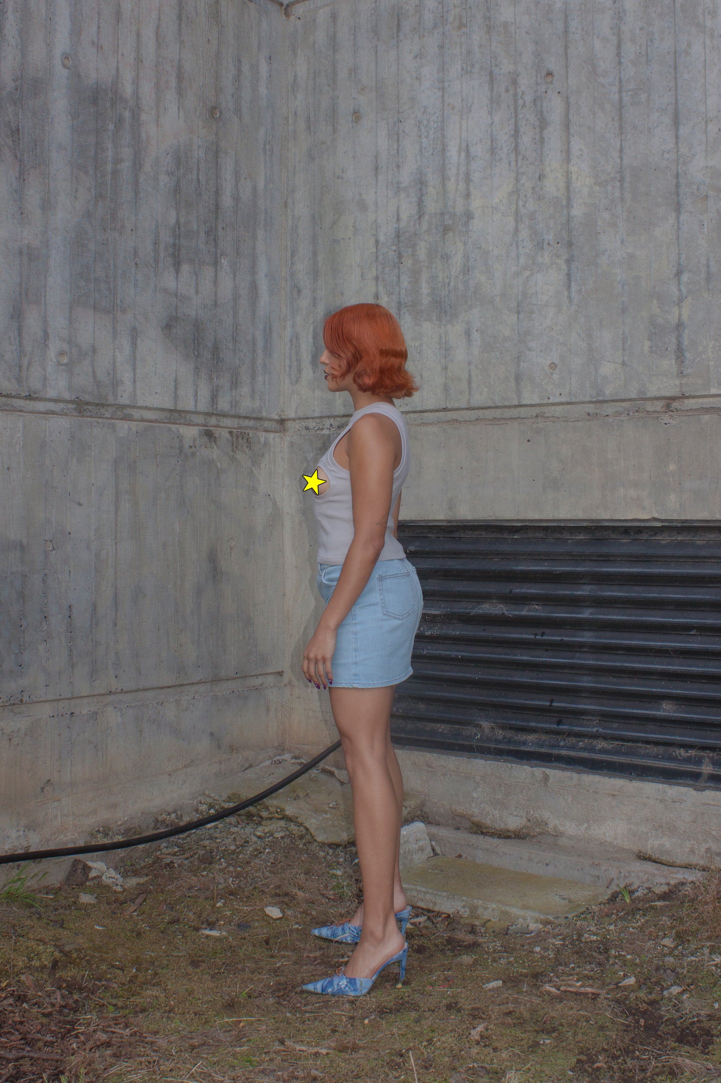 CUT OUT TANK TOP
