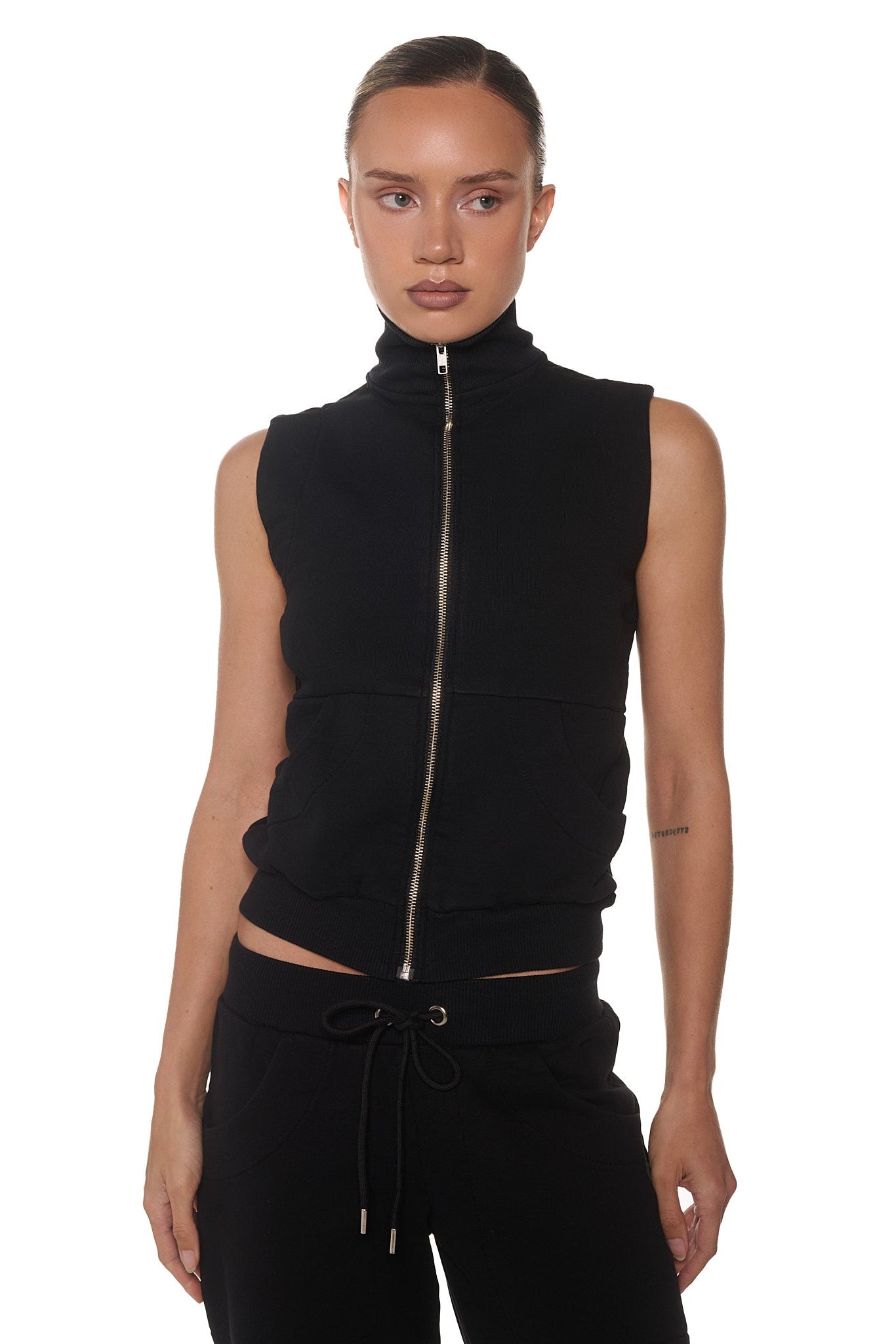 EVERYDAY VEST, BLACK